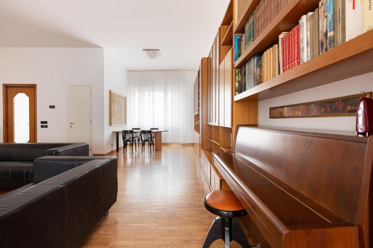 Ca' Stellini - Comoda Casa Indipendente Con Parcheggio Privato Milánó Kültér fotó